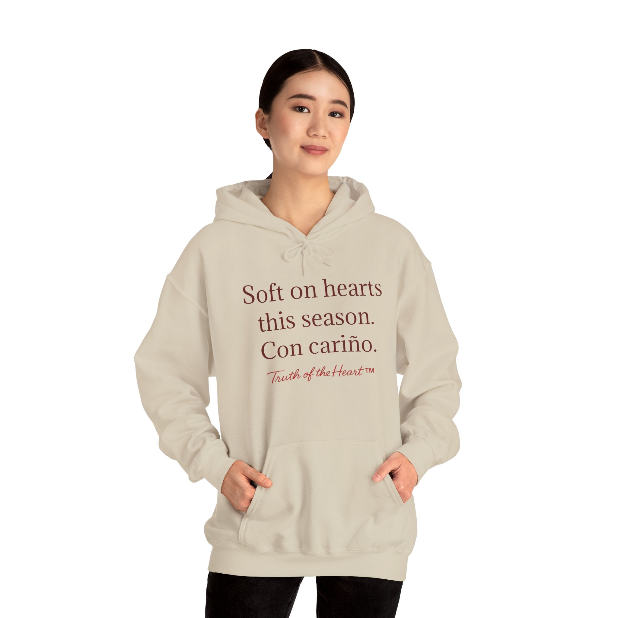 Soft on hearts this season. Con cariño. - Hoodie (Spanish)